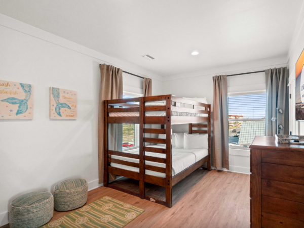Oceanfront Luxury - 6BR Home with Pool, Hot Tub & Adventure Gear Credit
