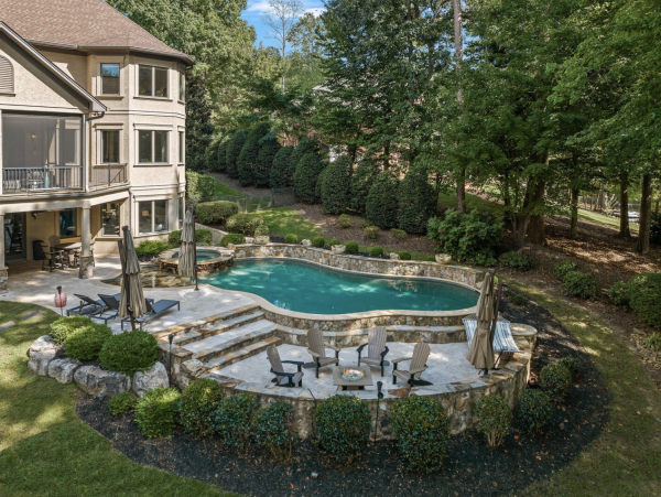 Pure Luxury Lakeside Home Amazing Amenities
