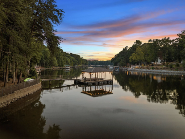 Pure Luxury Lakeside Home Amazing Amenities