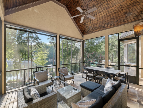 Pure Luxury Lakeside Home Amazing Amenities
