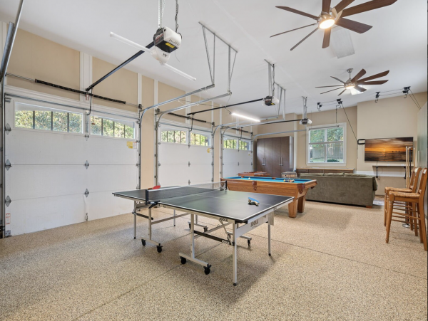 Pure Luxury Lakeside Home Amazing Amenities