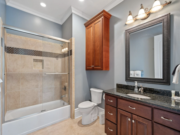 Pure Luxury Lakeside Home Amazing Amenities