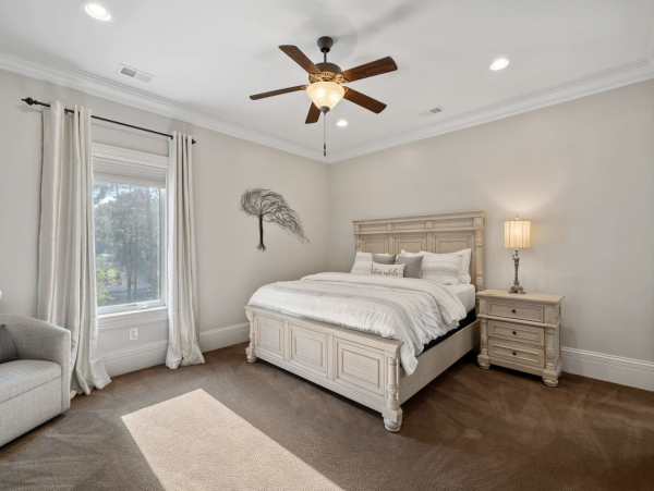 Pure Luxury Lakeside Home Amazing Amenities