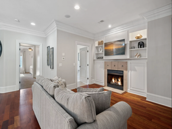 Pure Luxury Lakeside Home Amazing Amenities