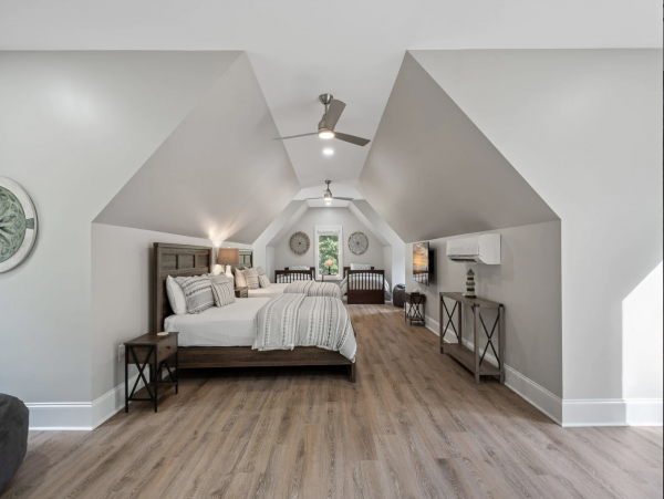 Pure Luxury Lakeside Home Amazing Amenities
