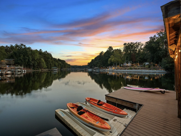 Pure Luxury Lakeside Home Amazing Amenities