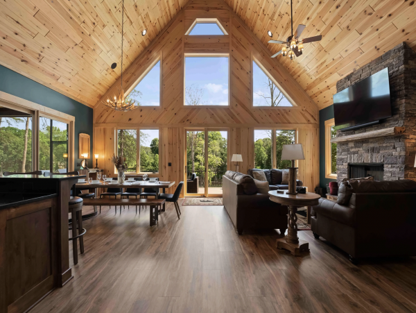 Private Lodge Can Sleep Up to 20 Guests Exclusive Vacation Residence- Private Beach