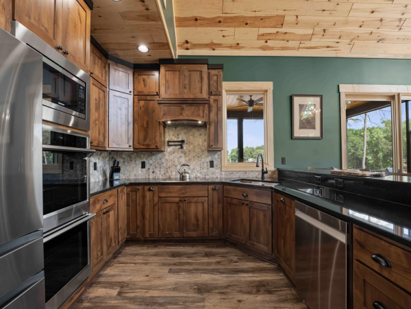 Private Lodge Can Sleep Up to 20 Guests Exclusive Vacation Residence- Private Beach