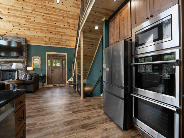 Private Lodge Can Sleep Up to 20 Guests Exclusive Vacation Residence- Private Beach