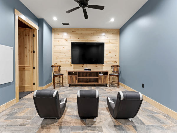 Private Lodge Can Sleep Up to 20 Guests Exclusive Vacation Residence- Private Beach