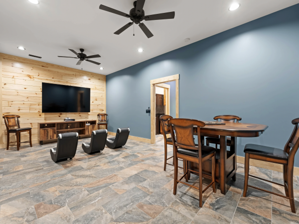 Private Lodge Can Sleep Up to 20 Guests Exclusive Vacation Residence- Private Beach