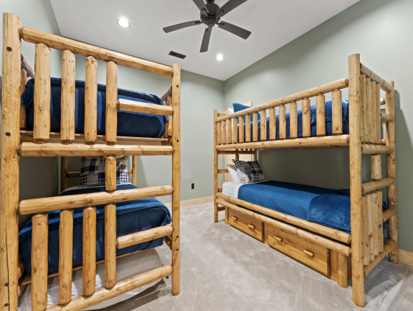 Private Lodge Can Sleep Up to 20 Guests Exclusive Vacation Residence- Private Beach