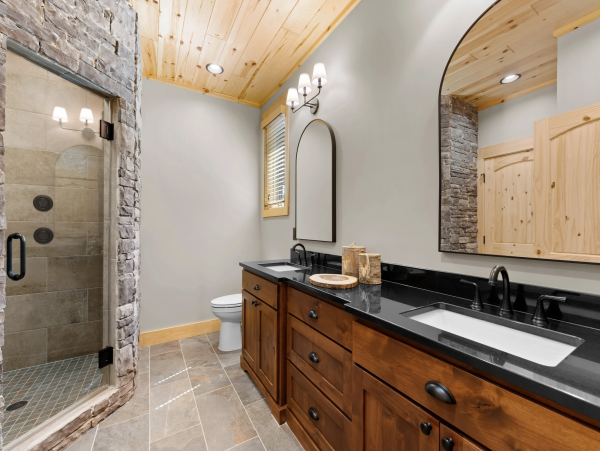 Private Lodge Can Sleep Up to 20 Guests Exclusive Vacation Residence- Private Beach