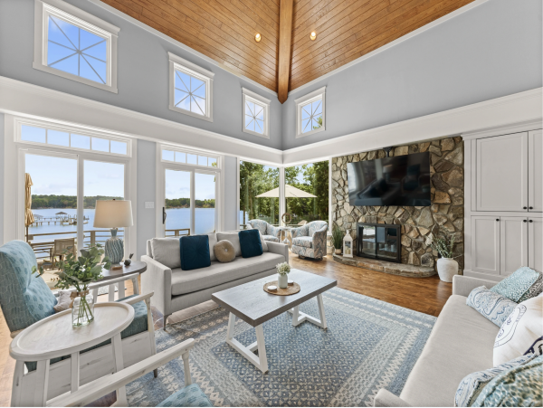The Ultimate Lake Norman Lakeside Five Bedroom Retreat