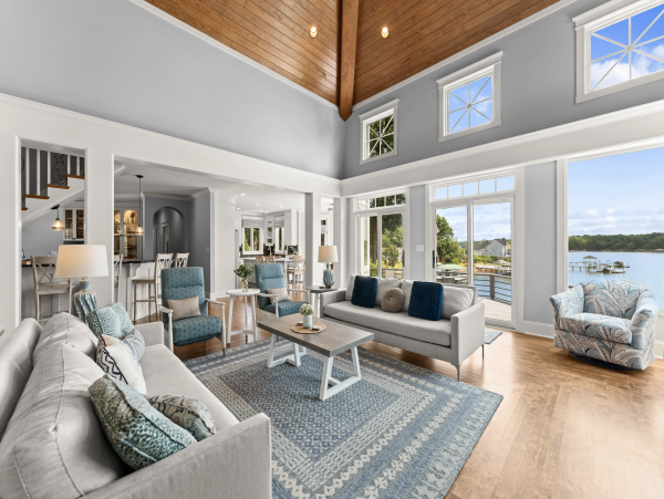 The Ultimate Lake Norman Lakeside Five Bedroom Retreat