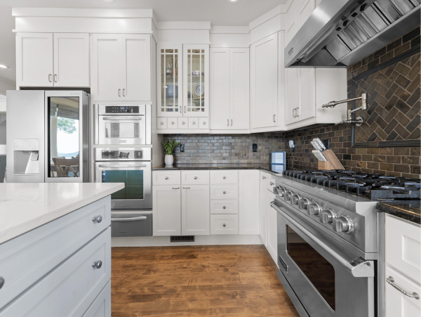 The Ultimate Lake Norman Lakeside Five Bedroom Retreat