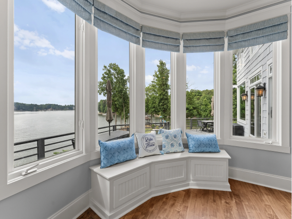 The Ultimate Lake Norman Lakeside Five Bedroom Retreat