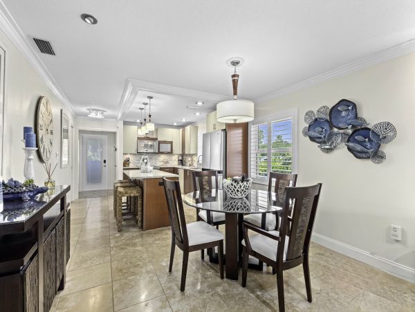 Just In Luxury New Condo Ideal for Winter Season Longboat Key