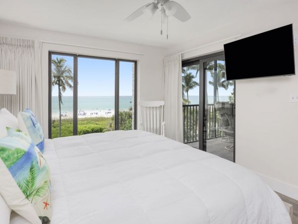 Ultimate Sanibel Vacation Rental: Beachfront & Comfort