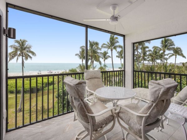 Ultimate Sanibel Vacation Rental: Beachfront & Comfort