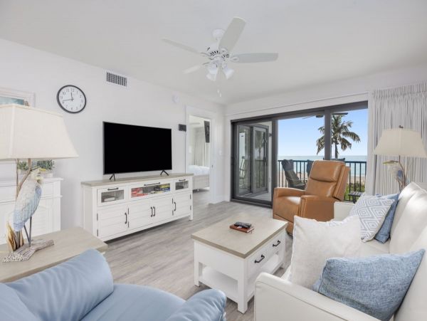 Ultimate Sanibel Vacation Rental: Beachfront & Comfort