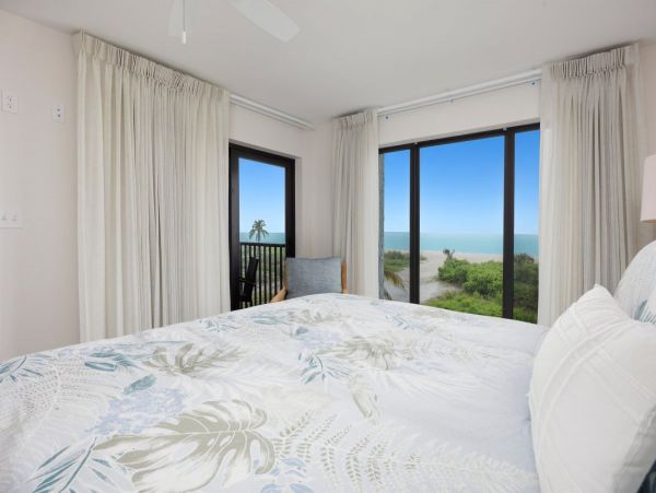Gulf Front Two Bedroom Vacation Rental Condo in Sanibel