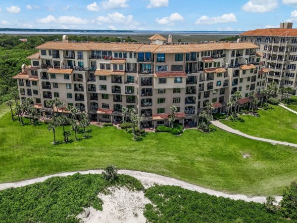 Gulf View Two Bedroom Vacation Rental in Fernandinda Beach