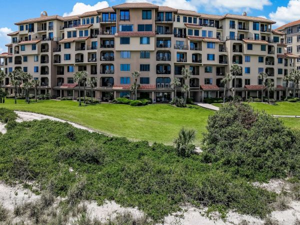 Gulf View Two Bedroom Vacation Rental in Fernandinda Beach