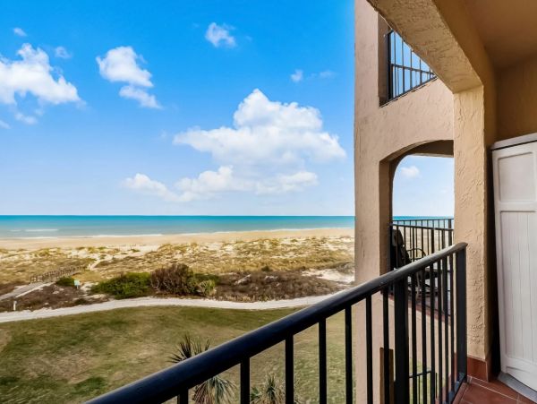 Gulf View Two Bedroom Vacation Rental in Fernandinda Beach
