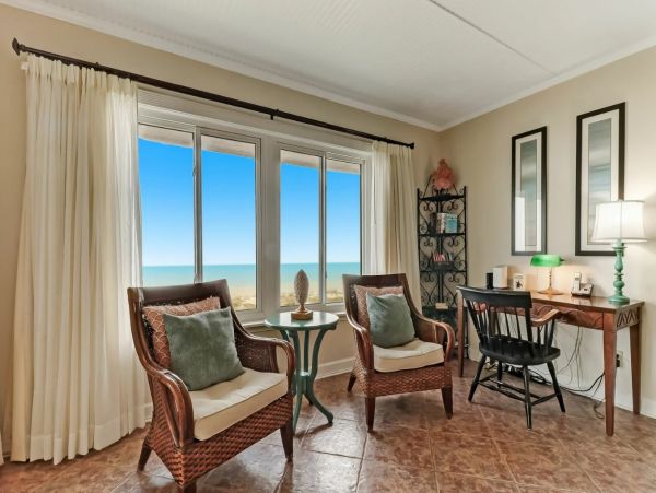Gulf View Two Bedroom Vacation Rental in Fernandinda Beach