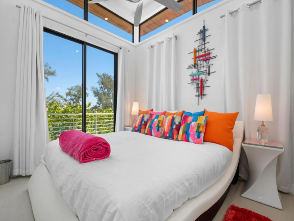 Stunning 4BR Anna Maria Rental: Beach, Pool, Sunset Views