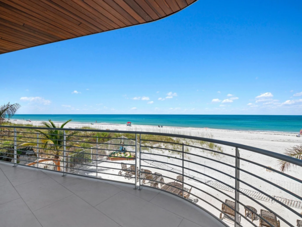 Stunning 4BR Anna Maria Rental: Beach, Pool, Sunset Views