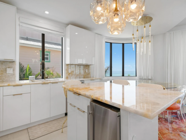 Stunning 4BR Anna Maria Rental: Beach, Pool, Sunset Views