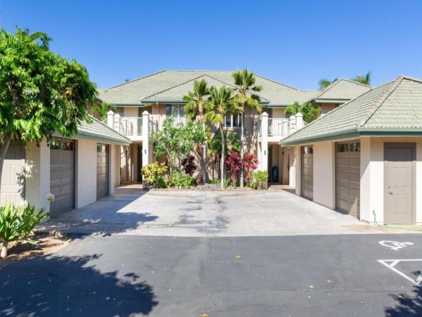 Ocean and Mountain View Three-Bedroom Vacation Rental on the Kohala Coast