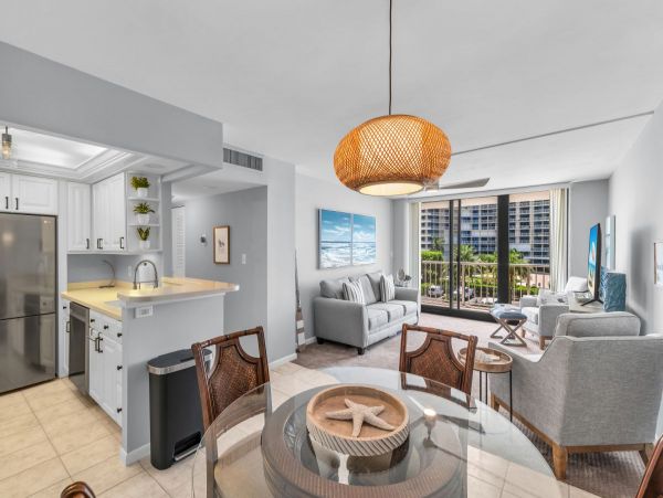 Beachfront Condo in Marco Island 2 Bedroom