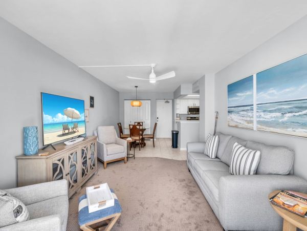 Beachfront Condo in Marco Island 2 Bedroom