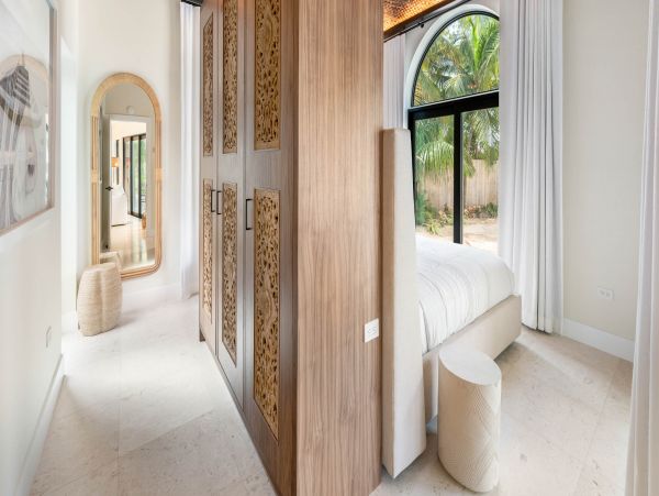 Relax at a Cayman Islands Villa with Stunning Beach Views