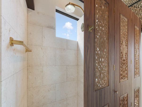 Relax at a Cayman Islands Villa with Stunning Beach Views