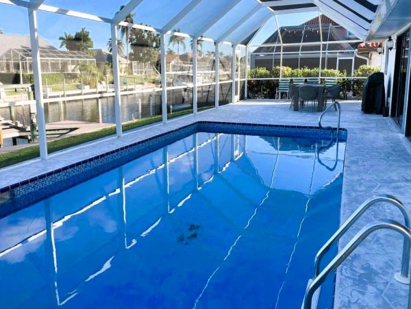 Great Pool Home in Cape Coral Sleeps 10 Guests