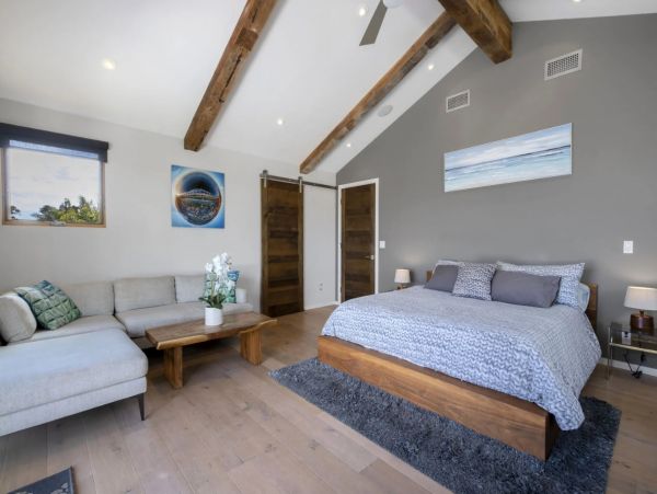 Luxury Three Bedroom Rental Home in Santa Barbara