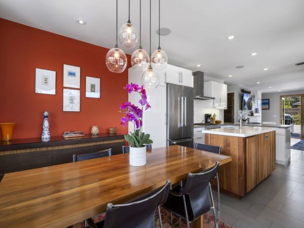 Luxury Three Bedroom Rental Home in Santa Barbara