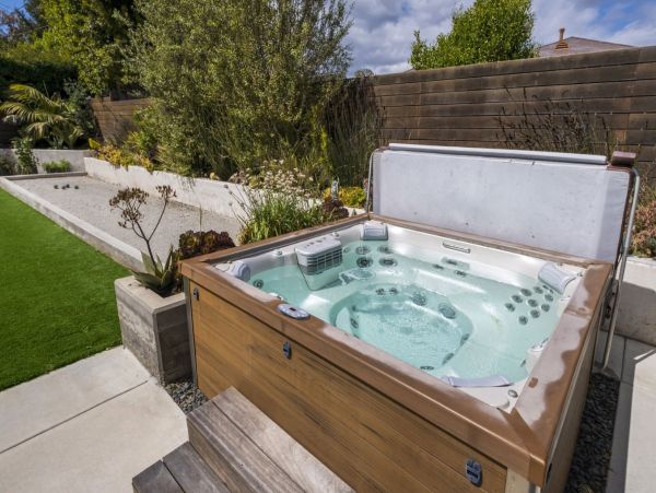 Luxury Three Bedroom Rental Home in Santa Barbara