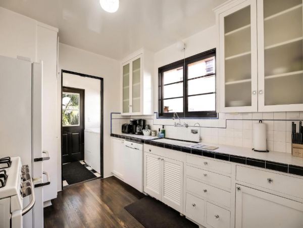 Vacation Rental Near the Beach Sleeps 10 Guests