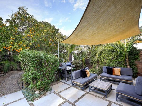 Vacation Rental Near the Beach Sleeps 10 Guests