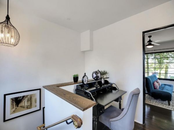 Vacation Rental Near the Beach Sleeps 10 Guests
