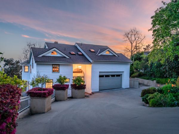 Santa Barbara Vacation Rental 4 Bedroom Walk to Beach