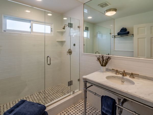 Santa Barbara Vacation Rental 4 Bedroom Walk to Beach