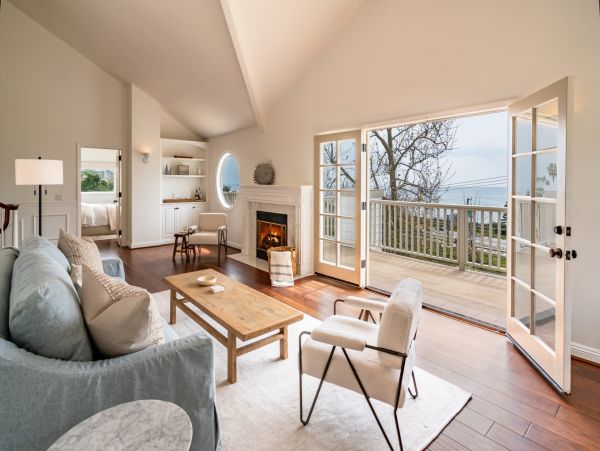Santa Barbara Vacation Rental 4 Bedroom Walk to Beach