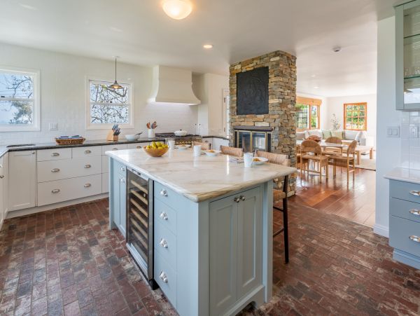 Santa Barbara Vacation Rental 4 Bedroom Walk to Beach
