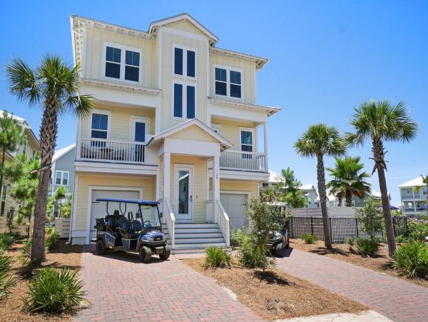 Luxurious Alys Beach Rental with Pools and Balconies